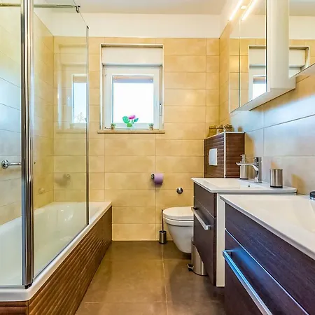 アパート - The View *